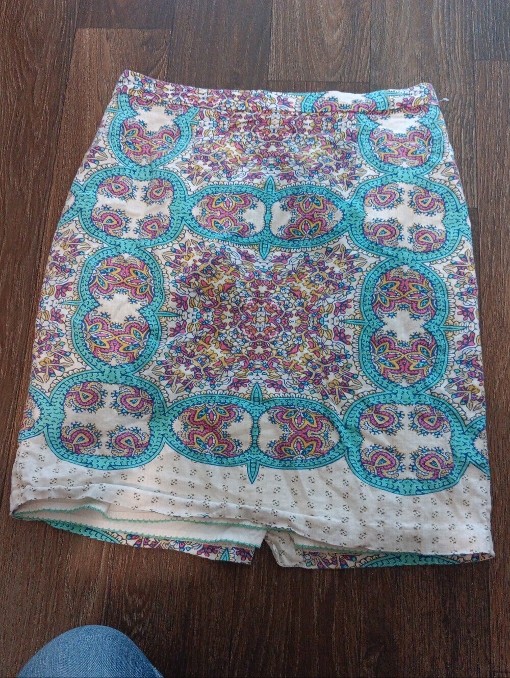 Anthropologie Tile-Print Skits  in Turquoise & Cream with Pink Accents